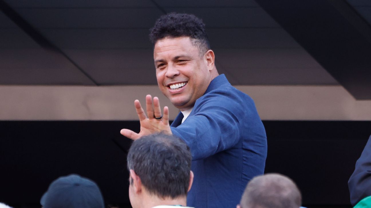 bbsports体育官方网站登录入口。｜足球培训2026年世界杯名流云集：马霍姆斯、Jay Z 等现身看台