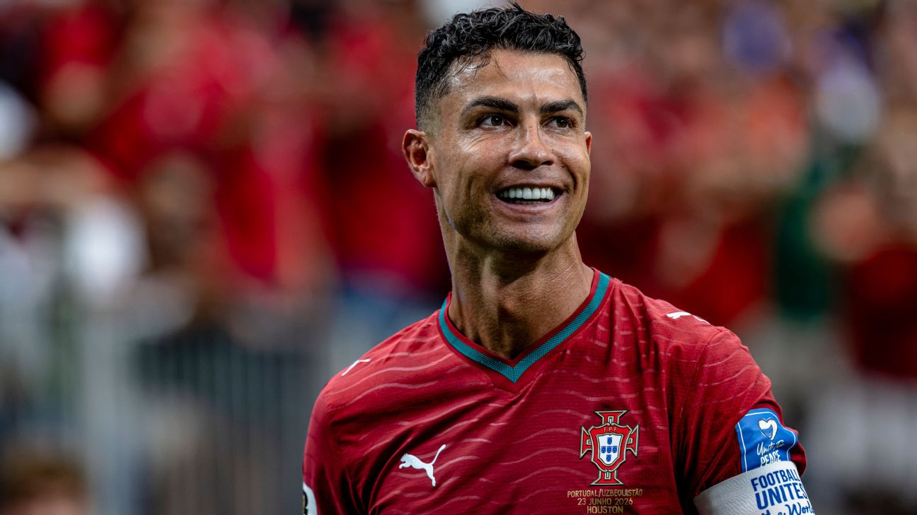 bbsports体育官方网站登录入口。｜足球培训C罗谈若世界杯碰梅西：会很棒，葡萄牙大胜后锁定出线